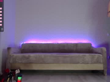 girl
        lia__bunny cam image #55278