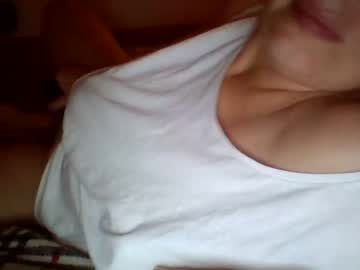 girl
        girl_ttt_ cam image #103043