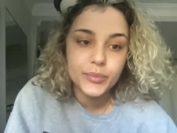 girl
        mercijane cam image #66134