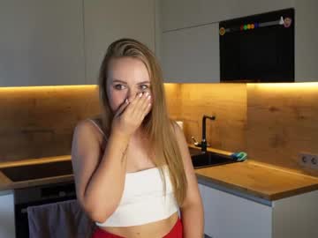 girl
        adele_blonde cam image #169184