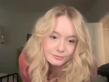 girl
        spadesx86 cam image #241671
