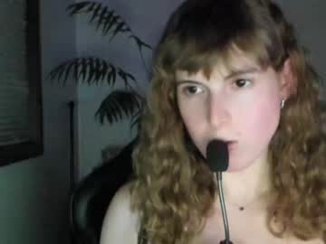 girl
        olivia8697 cam image #88379