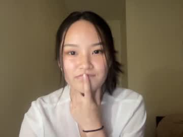 girl
        alice_lee18 cam image #1772