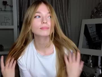 girl
        lovely_shyy cam image #207372