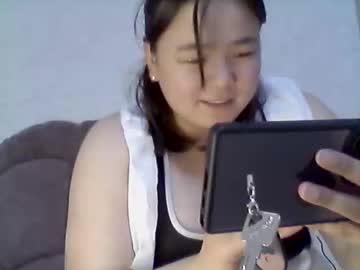 girl
        kimmy_bunny cam image #210690