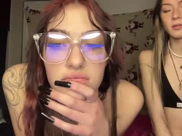 girl
        bellasluv cam image #224817
