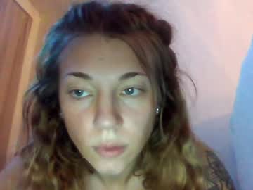 girl
        your_fav1 cam image #260346