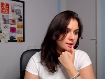 girl
        jasmine_hayden cam image #41282