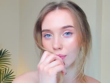 girl
        katrin_tangerine cam image #158657