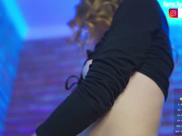 girl
        _taylor_swift cam image #21229
