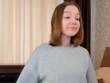 girl
        beatrixfrake cam image #218840