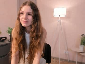 girl Hidden Sex Cam Live Stream with katiecullimore