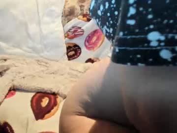 girl
        eatthebooty420 cam image #28838