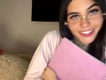 girl
        lilycruzvip cam image #182528