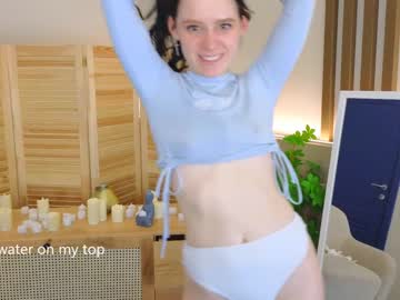 girl
        rosie_blush cam image #69753