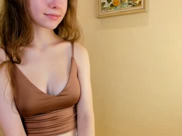 girl
        maryrogersa cam image #109137