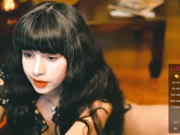 girl
        ingennui cam image #15275