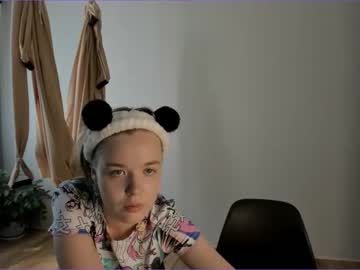 couple
        bad_bannys cam image #98263