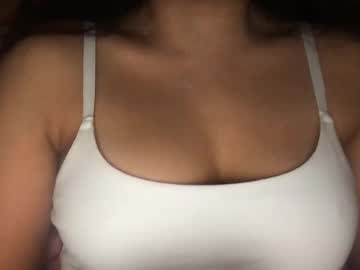 girl
        lailayousef cam image #219014