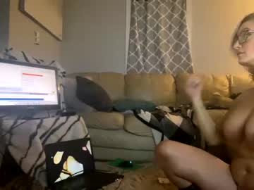 couple
        physcolove69 cam image #89083