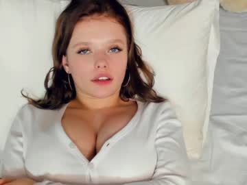 girl
        maisyporterson cam image #147471