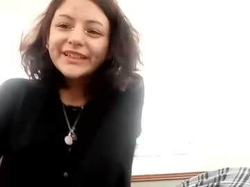 girl
        perseffone69 cam image #106518