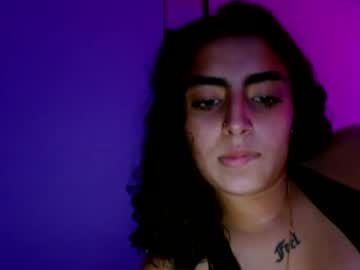 girl
        breezy6908 cam image #31341