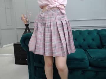 girl
        kriskras__ cam image #64625