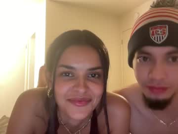 couple
        yungballer101 cam image #255418