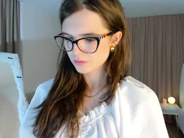 girl
        lilienblume cam image #211484