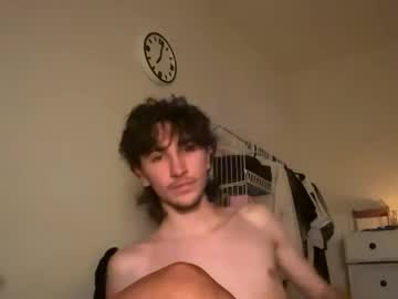 couple
        zipdown_ cam image #241068