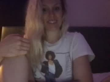 girl
        eveandtheforbiddenfruit cam image #162894