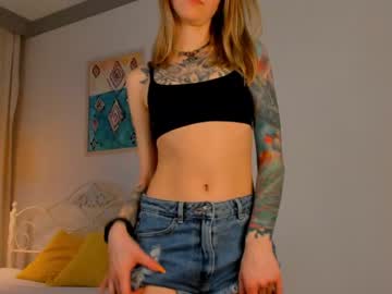 girl
        conniesperry cam image #54925