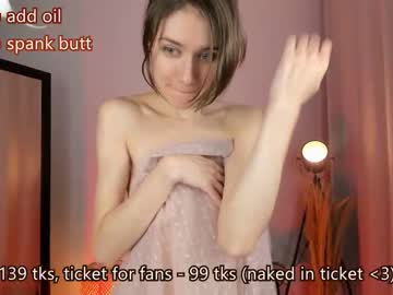 girl
        tina_cure cam image #122260