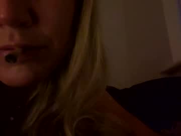 girl
        prinpussy_30 cam image #191759