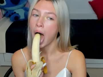 girl
        she_rry cam image #125053