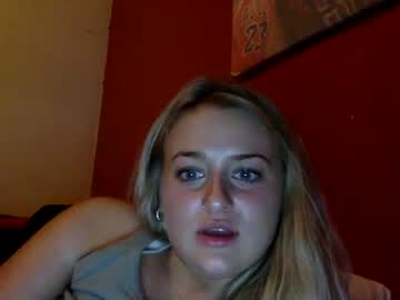 girl
        sophiaentertainment cam image #90363