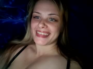 couple
        allysplayroom cam image #55578