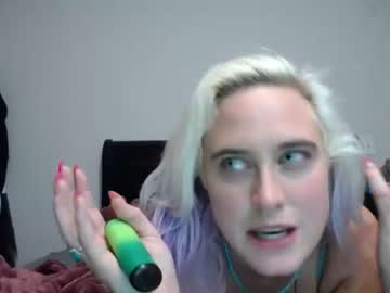 girl
        valthevixxon cam image #30927