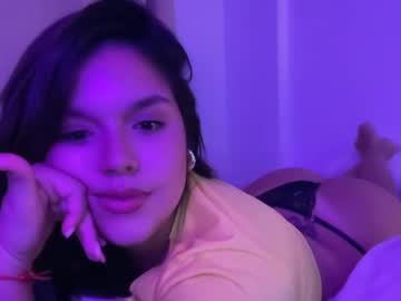 girl
        larabae cam image #233962