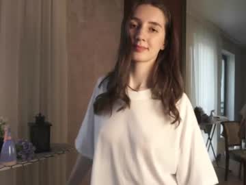 girl
        amityfugler cam image #169540