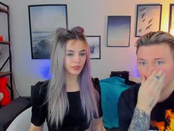 couple
        mia_levie cam image #17779