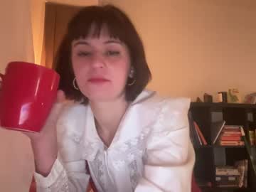 girl
        olive__nextdoor cam image #91011