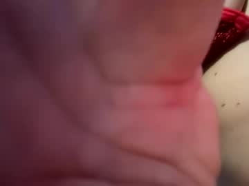 couple
        linda_luxe cam image #190210